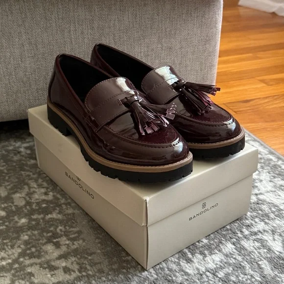 BANDOLINO Linzer Almond Toe Tassles Slip On Loafers Burgundy Size 7 - Picture 2 of 7